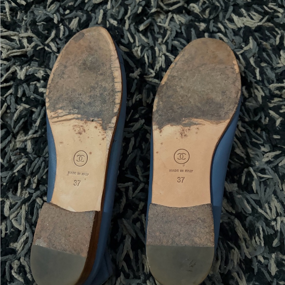 Authentic CHANEL Ballet Flats Blue Lambskin CC Logo Ballerina Shoes size 37 us 7 - Picture 9 of 10